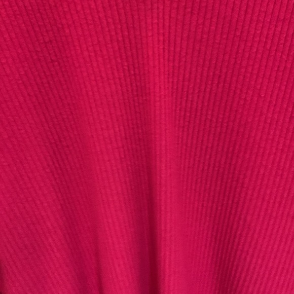 Aritzia| NEW Berry pink longsleeve - Picture 7 of 9